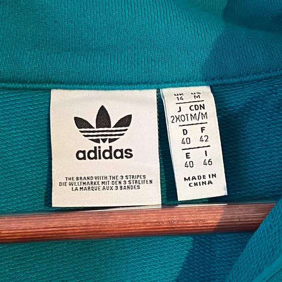 Adidas 80’s inspired crop sweater - Picture 3 of 3